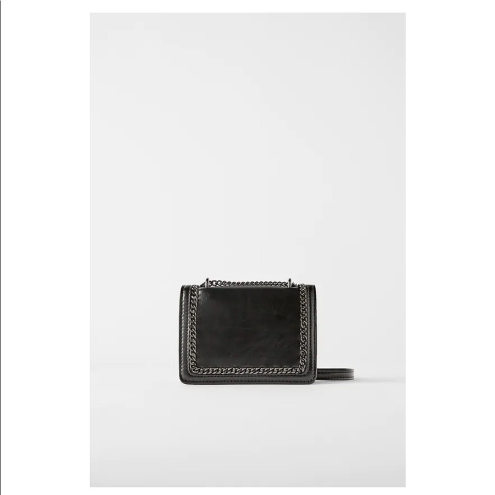Mini chain cross body bag